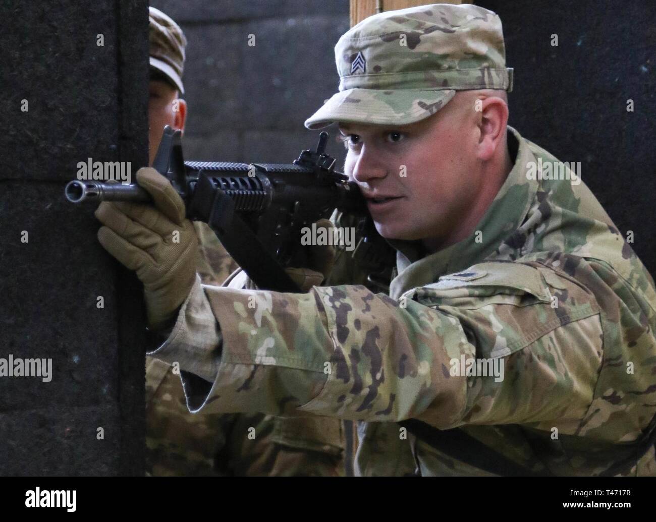 41st infantry brigade combat team hi-res stock photography and images ...