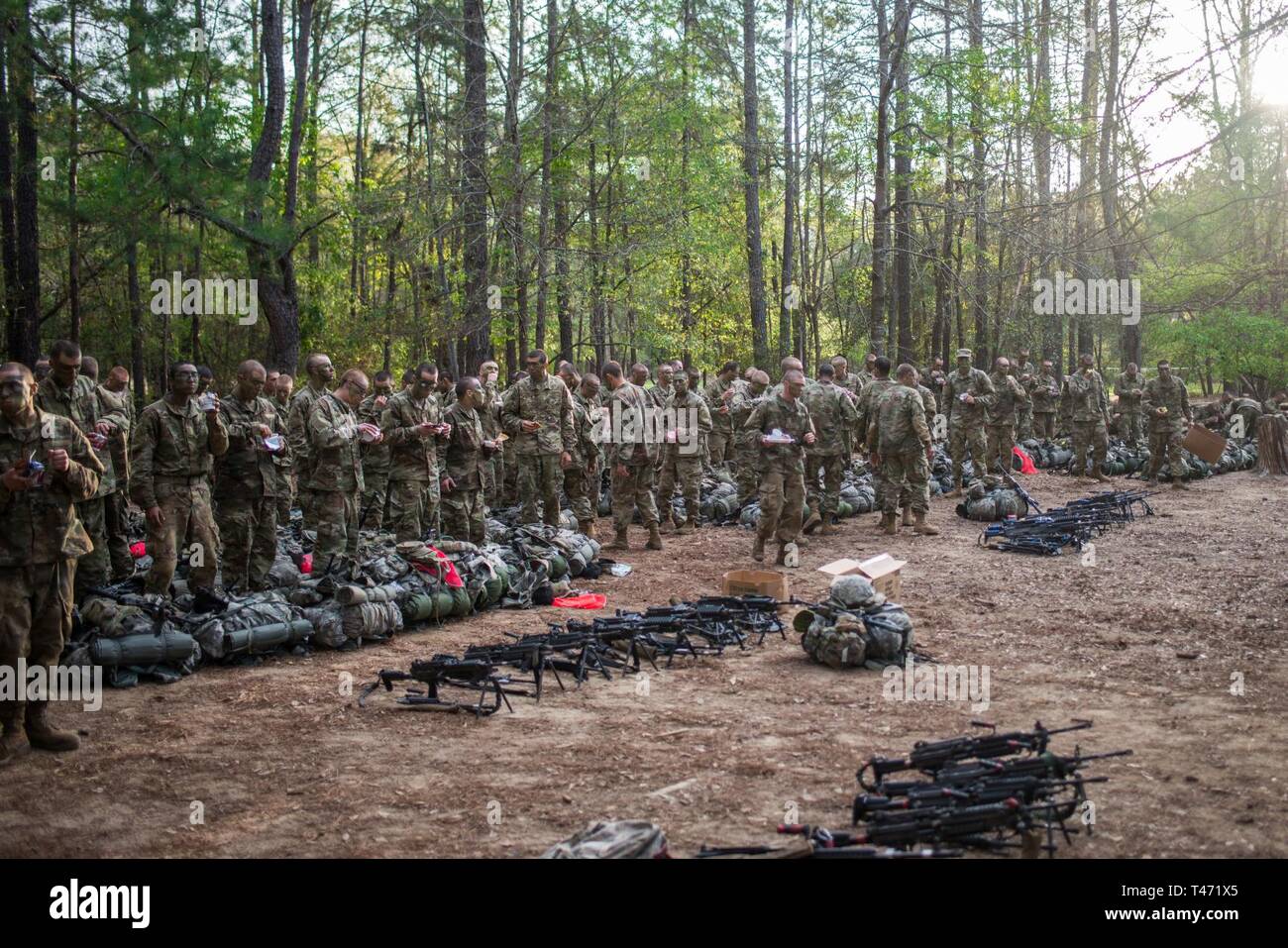 (FORT BENNING, Ga.) Trainees from Charlie Company, 1st Battalion