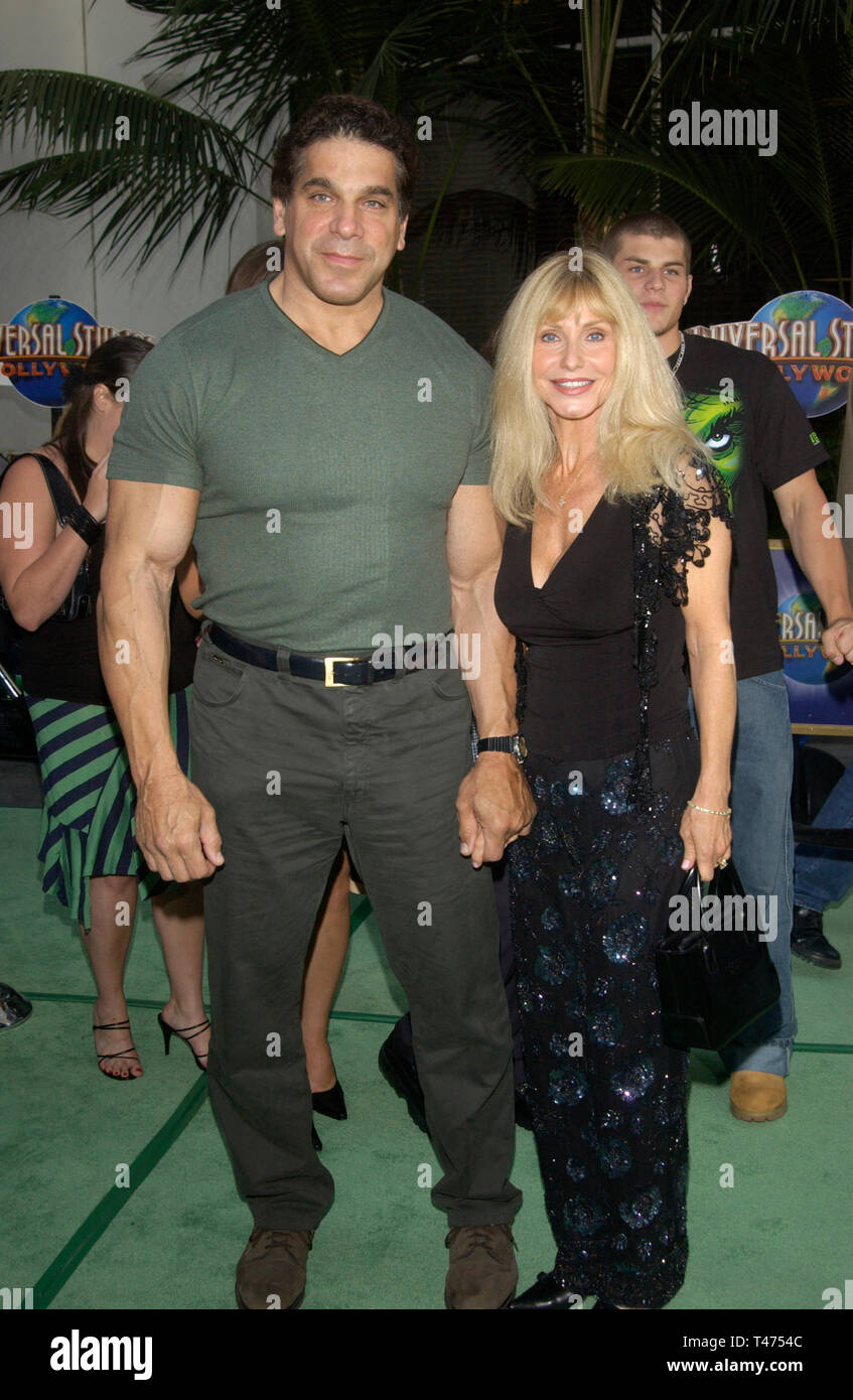 LOS ANGELES, CA. June 17, 2003: Actor LOU FERRIGNO & wife CARLA at world premiere of his new movie The Hulk at Universal Studios Hollywood. Stock Photo