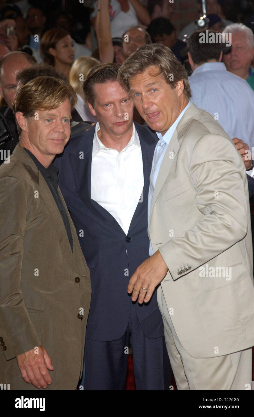 LOS ANGELES, CA. July 22, 2003: Actors WILLIAM H. MACY (left), CHRIS COOPER & JEFF BRIDGES at the world premiere, in Los Angeles, of their new movie Seabiscuit. Stock Photo