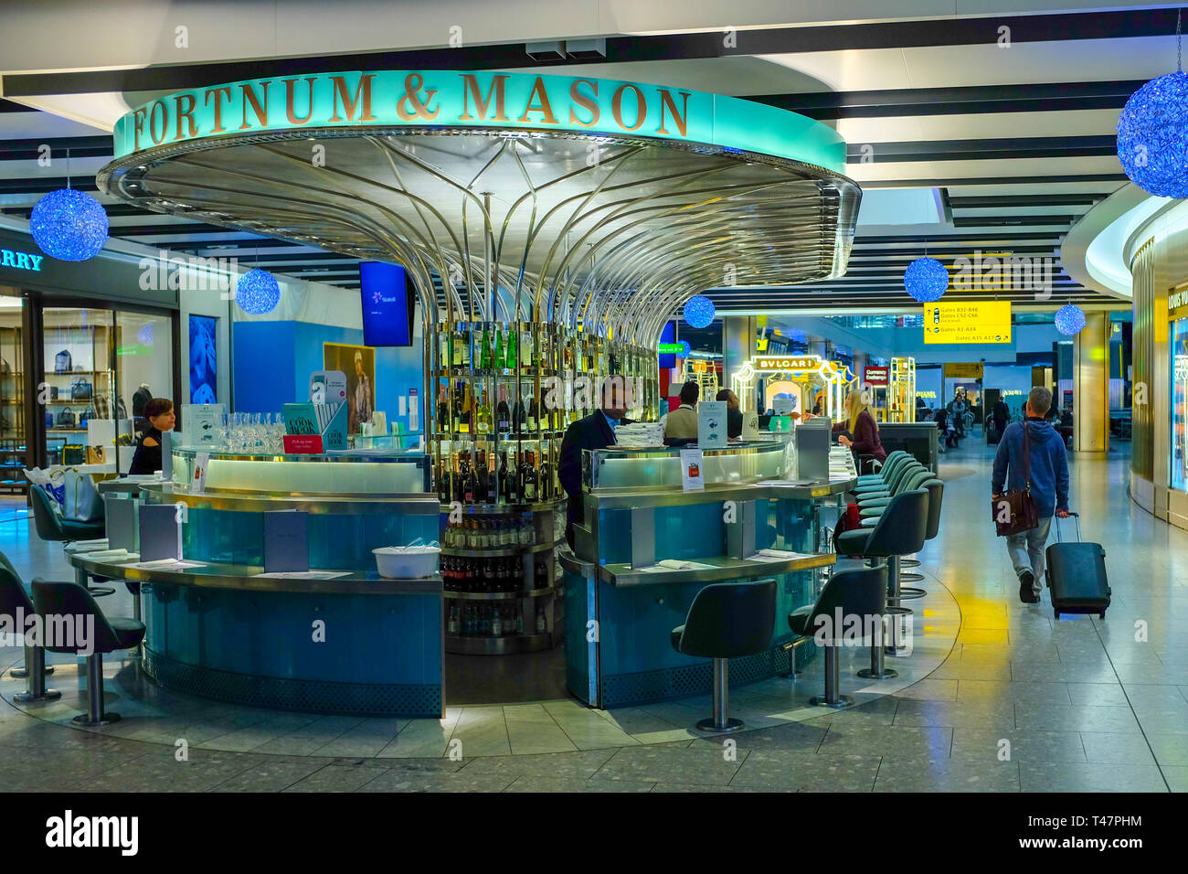 London heathrow airport food hires stock photography and images Alamy