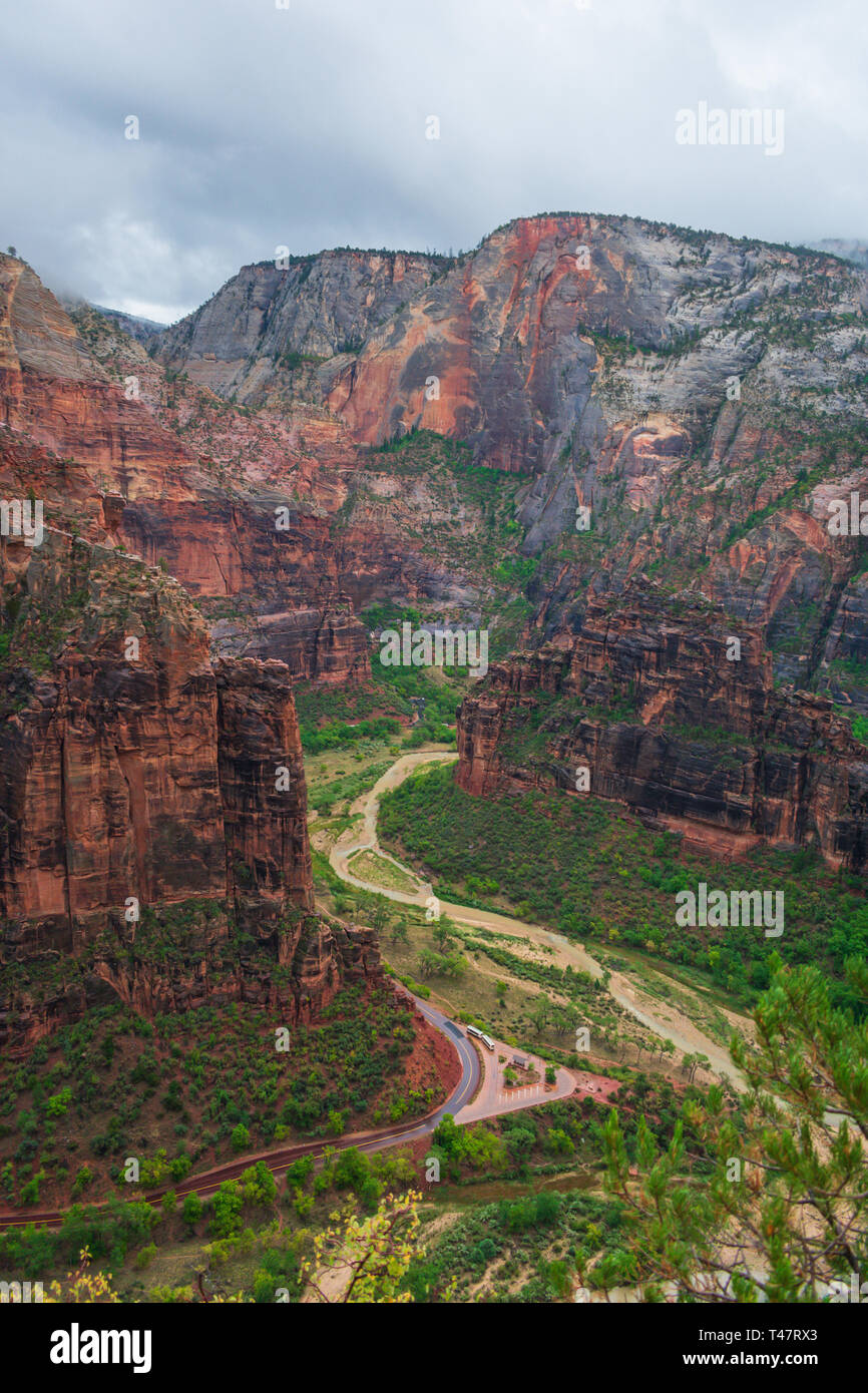 Best hikes in zion national park hi-res stock photography and images ...