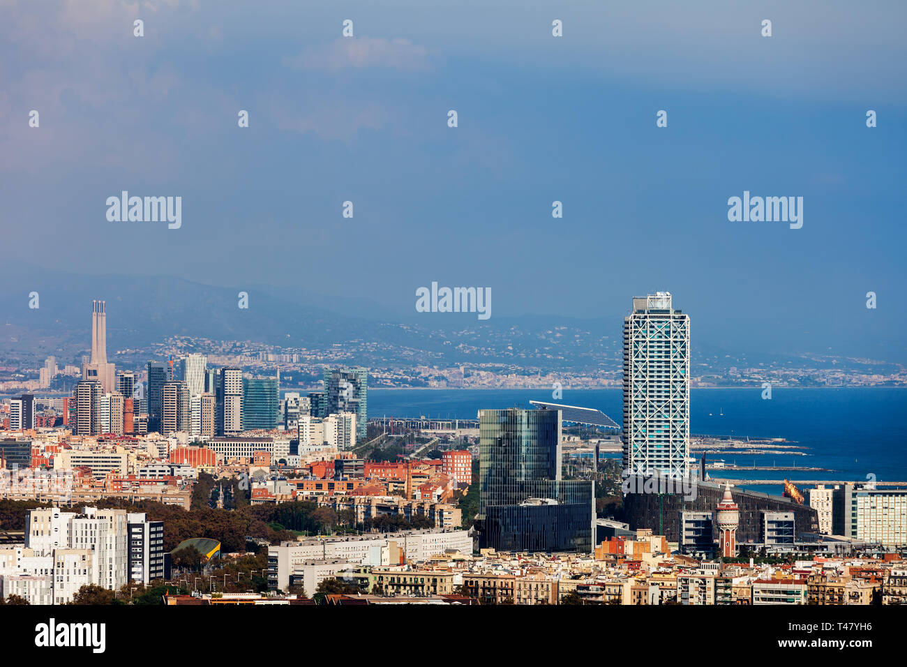 Barcelona cityscape skyline hi-res stock photography and images - Alamy