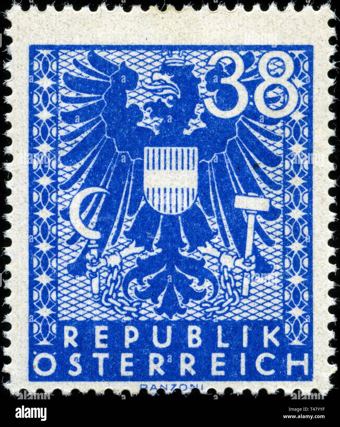 Postage stamp from Austria in the New National Arms series issued in 1945 Stock Photo
