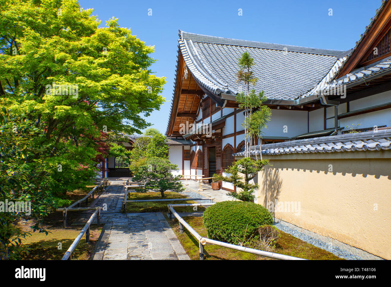 Japan, Kyoto, the entrance of the Korinin temple Stock Photo Alamy