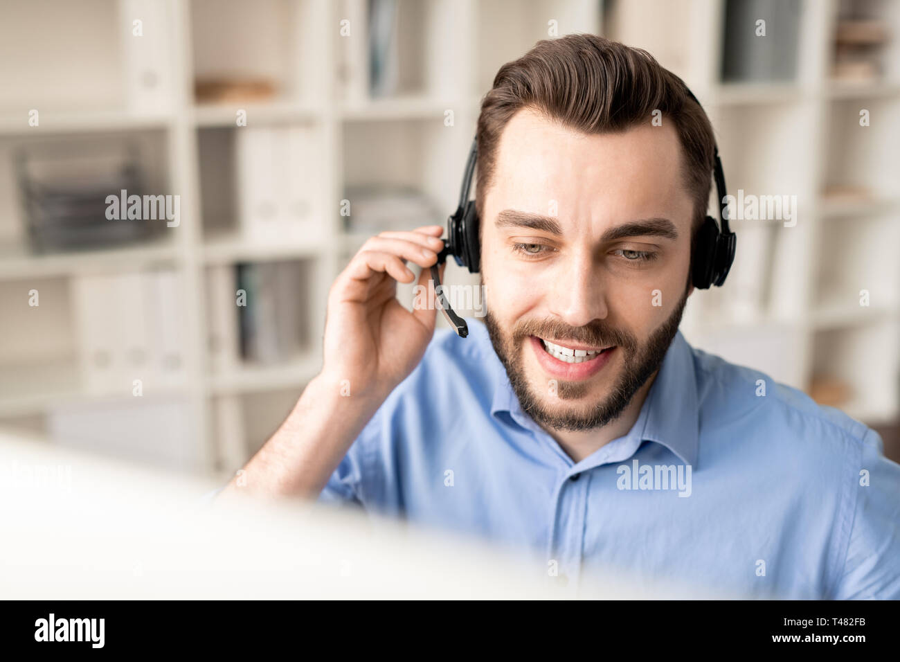 Businessman answering hi-res stock photography and images - Alamy
