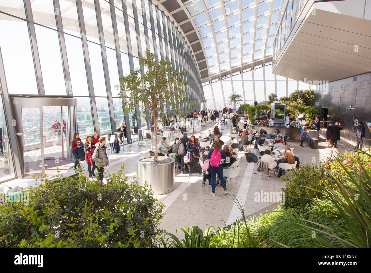 Sky garden london hi-res stock photography and images - Alamy