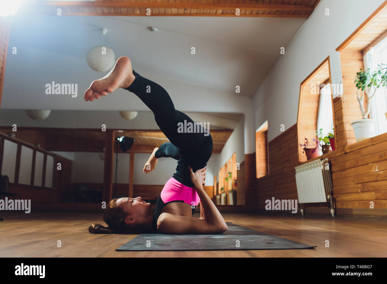 💜 Yoga Pose Challenge Day 18: Sarvangasana, Shoulder Stand