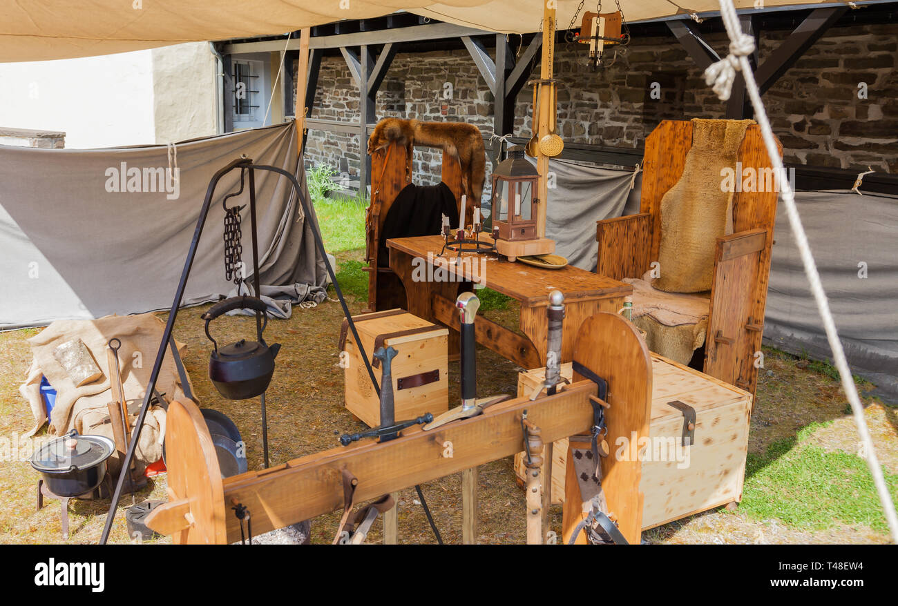Medieval camp by a knight Stock Photo - Alamy