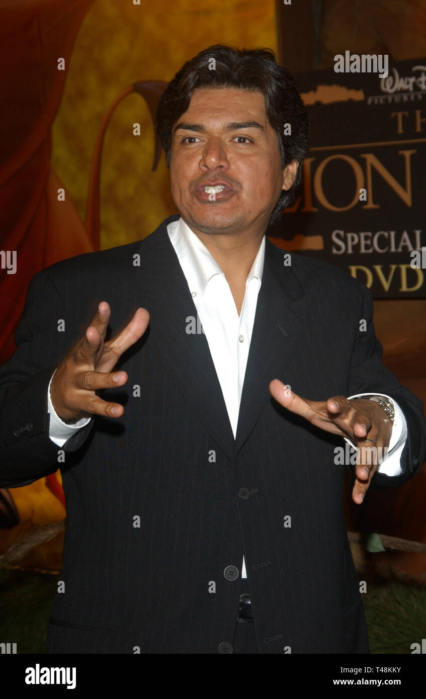 George lopez and family hi-res stock photography and images - Alamy
