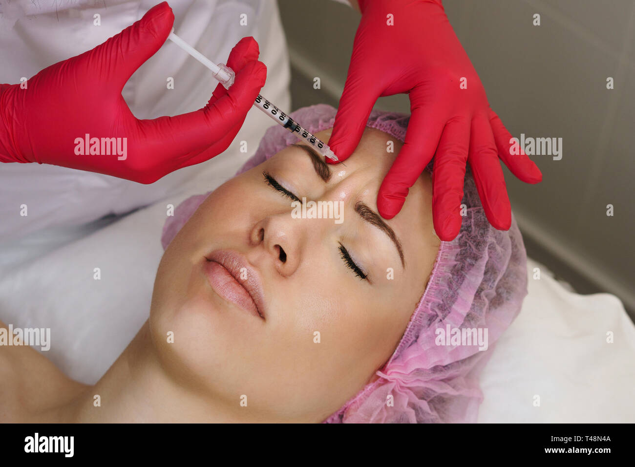 Anti aging injection hi-res stock photography and images - Page 15 - Alamy