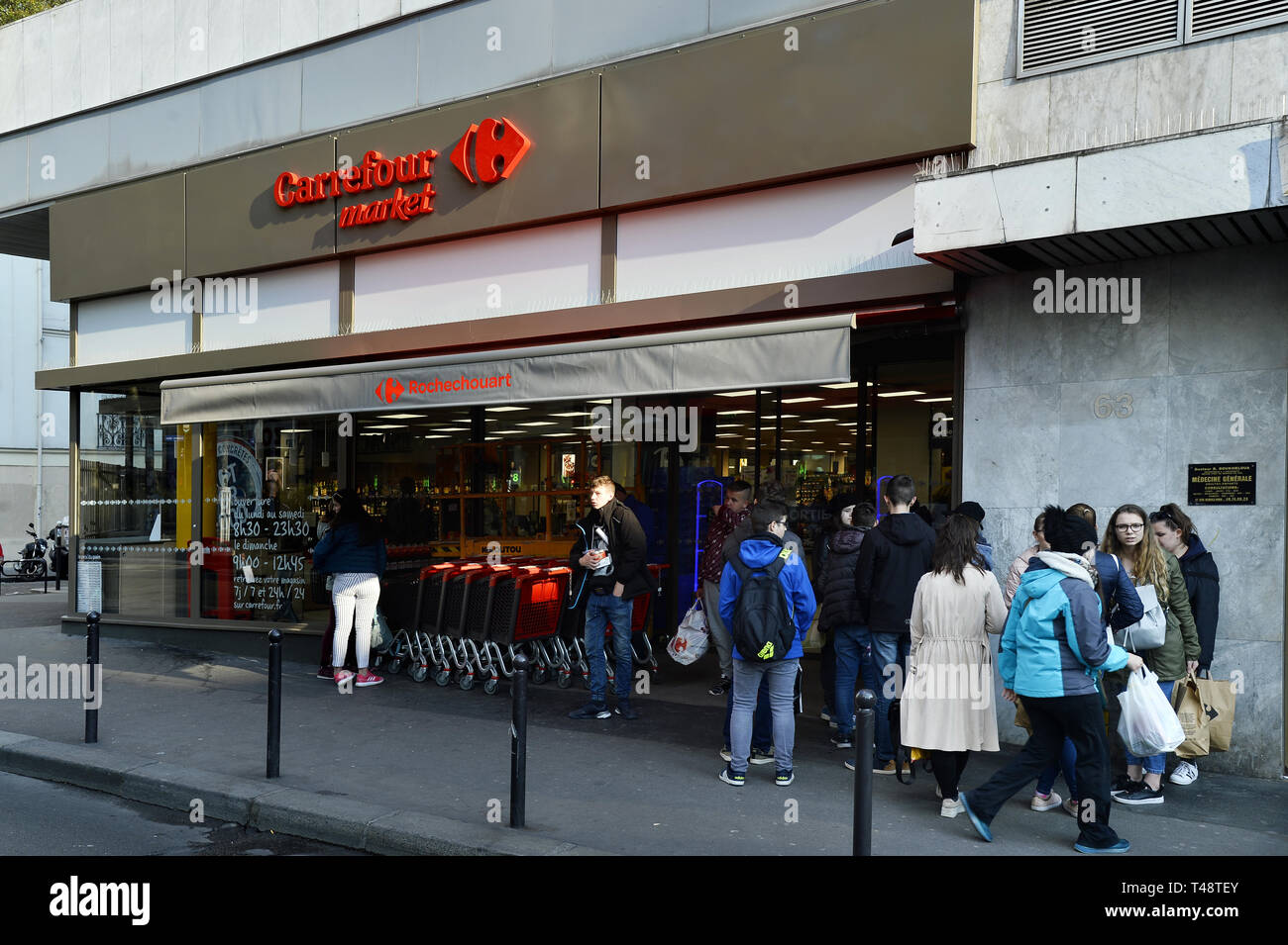 Carrefour Market supermarket - Paris - France Stock Photo - Alamy