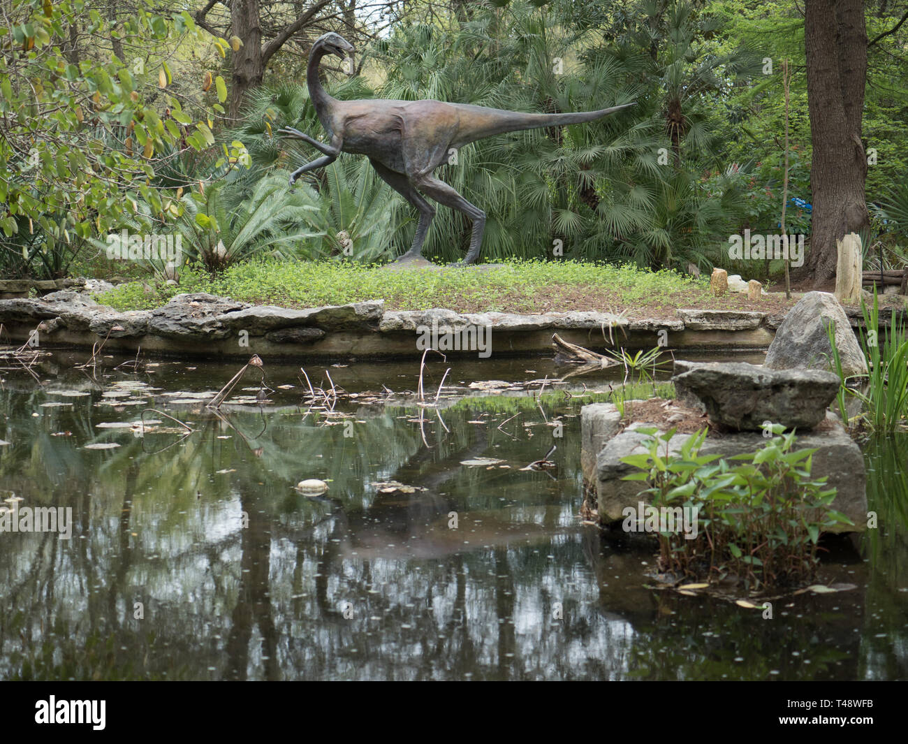 Ornithomimid dinosaur sculpture in the Hartman Prehistoric Garden in Austin, Texas Stock Photo