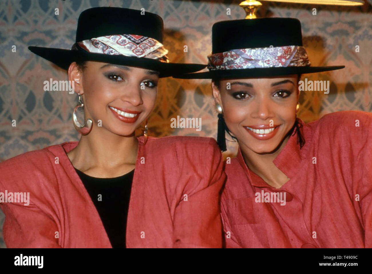 MEL AND KIM English duo of sisters and Appleby about 1987 Stock Photo -