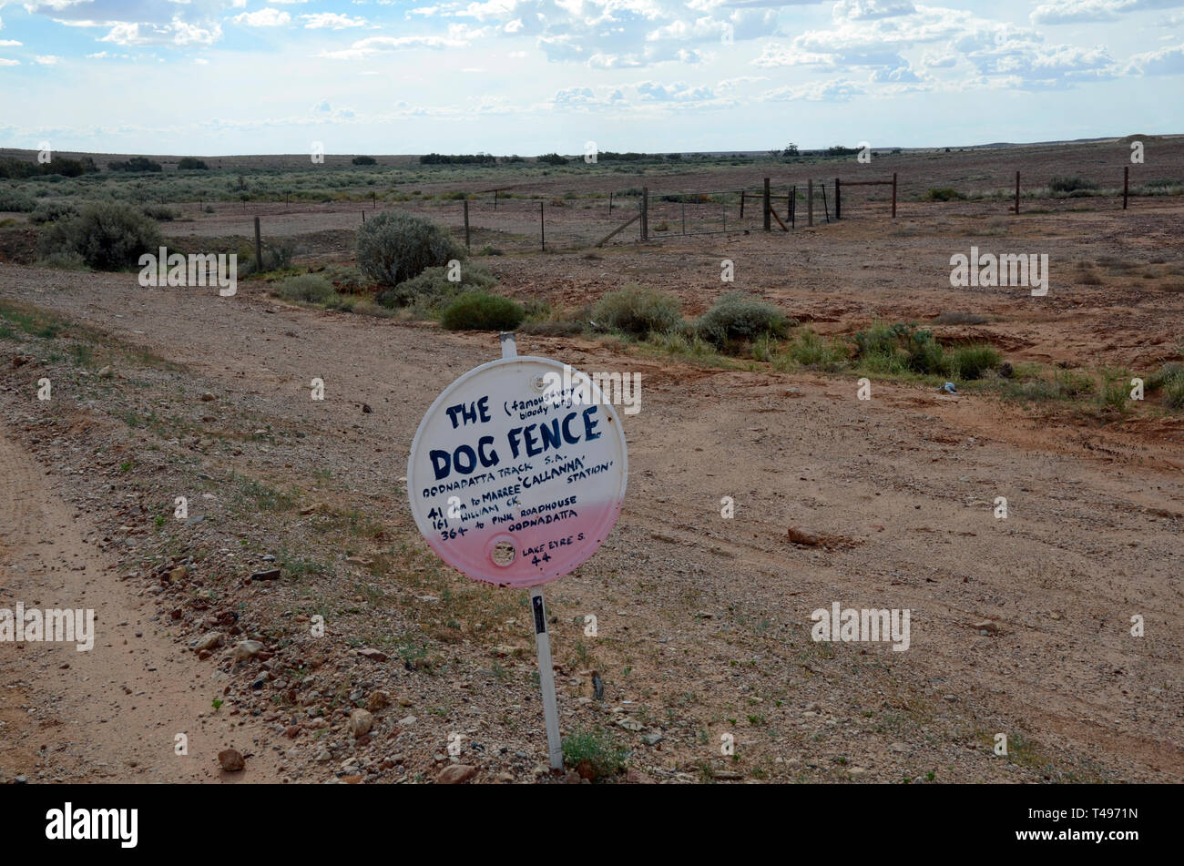 The Dog Fence, Oodnadatta Track, South Australia Stock Photo Alamy