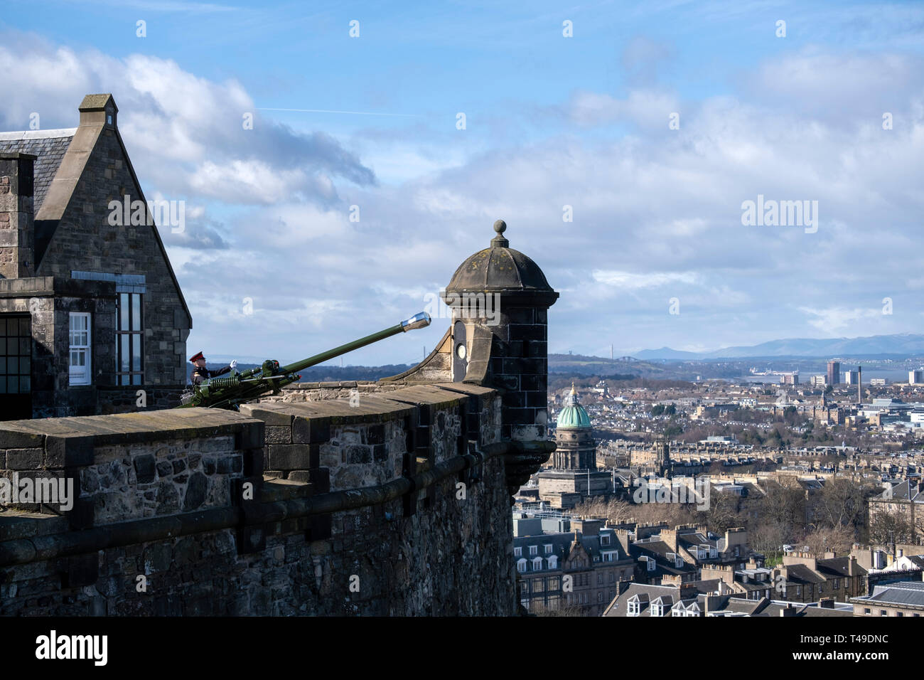 The One O'Clock Gun at the Edinburgh Castle, Scotland, UK, Europe Stock Photo