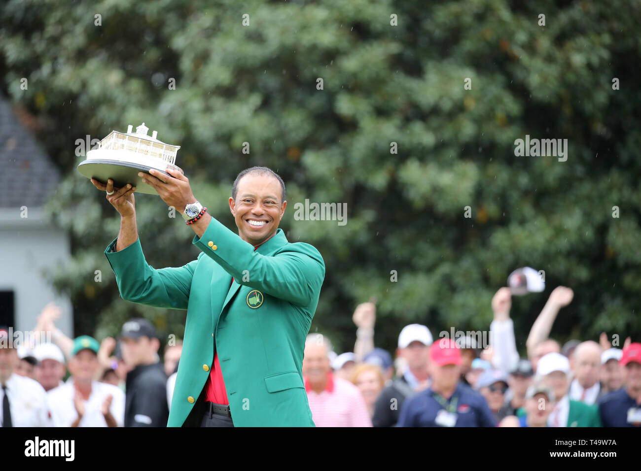 Tiger woods masters 2019 jacket hi res stock photography and images Alamy