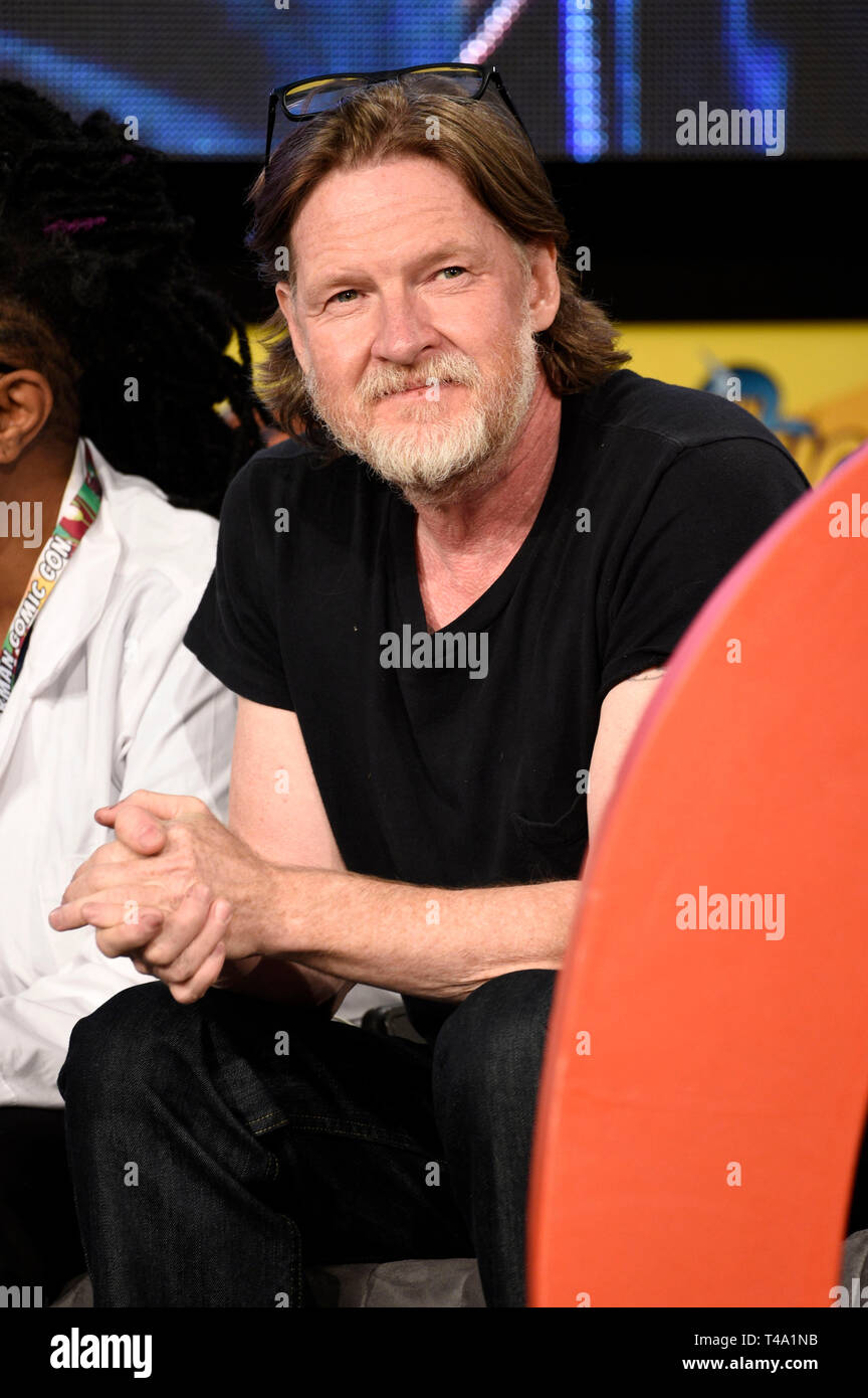 Donal logue vikings hi-res stock photography and images - Alamy, image size:864x1390