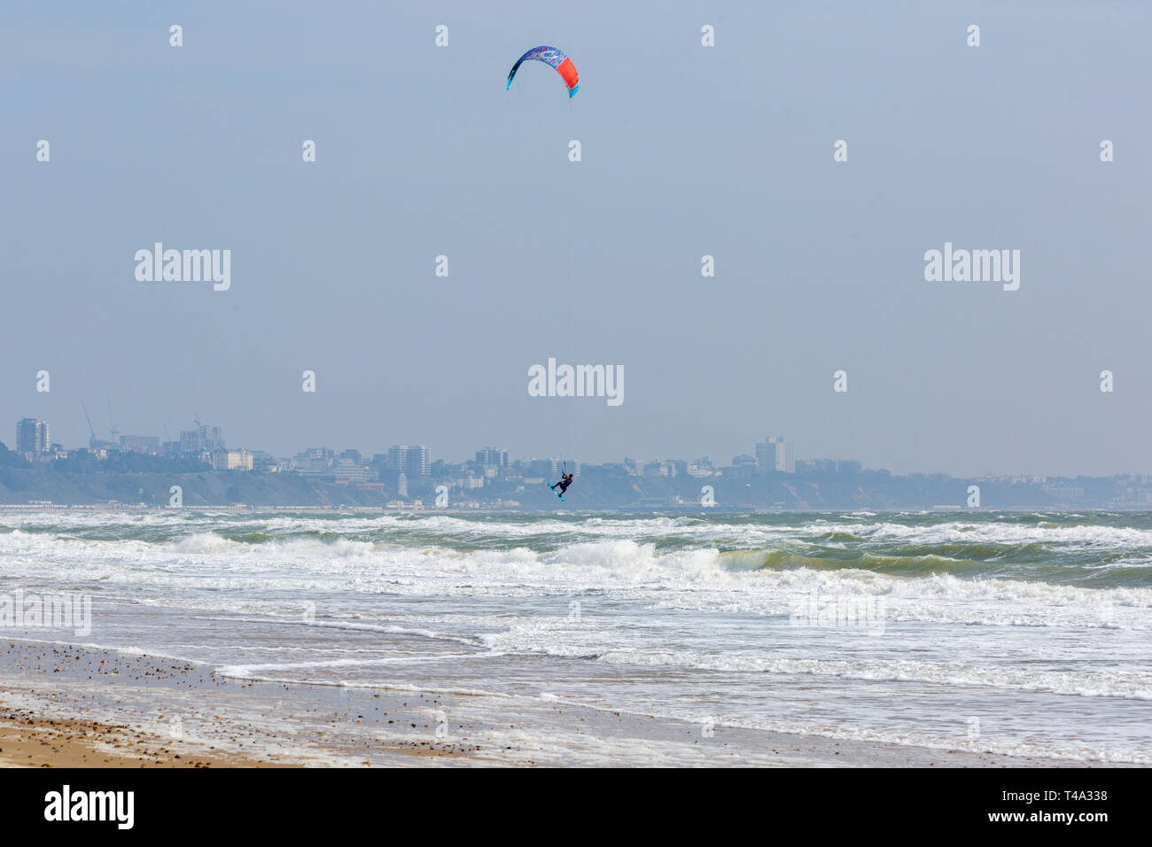 Sandbanks Poole Dorset Uk 15th Apr 2019 Uk Weather Kite