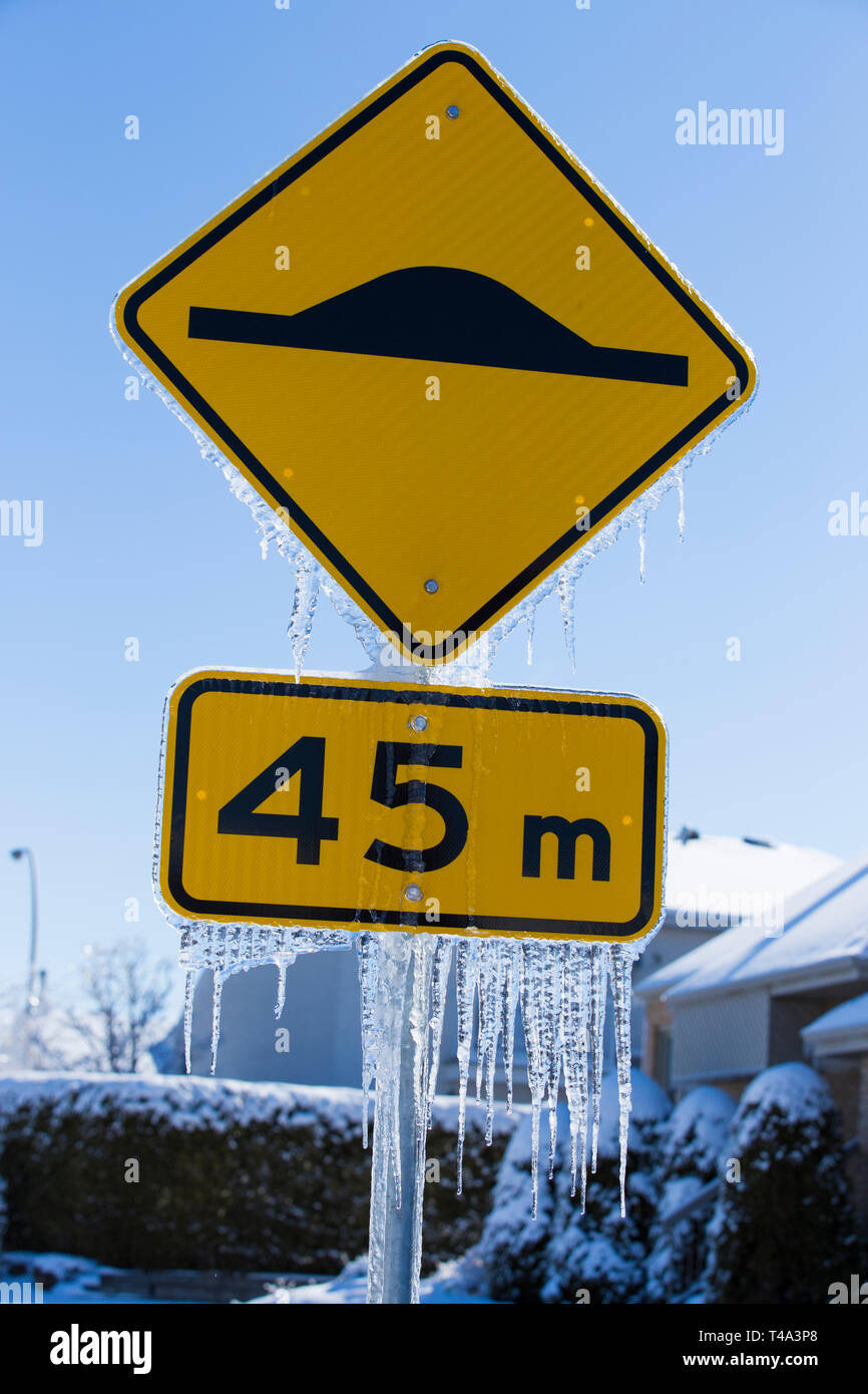 Montreal icy rain hi-res stock photography and images - Alamy