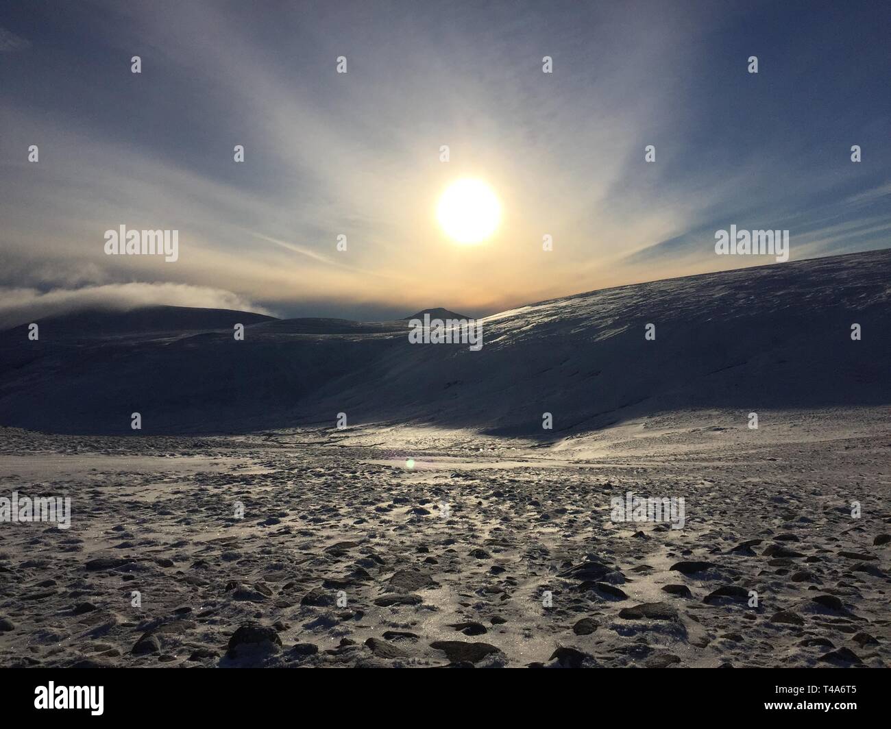 View over snowy mountains at dusk hi-res stock photography and images ...
