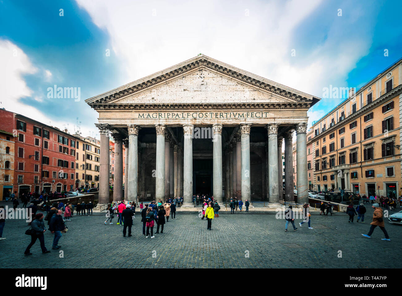 Rotonda square fountain rome hi-res stock photography and images - Alamy