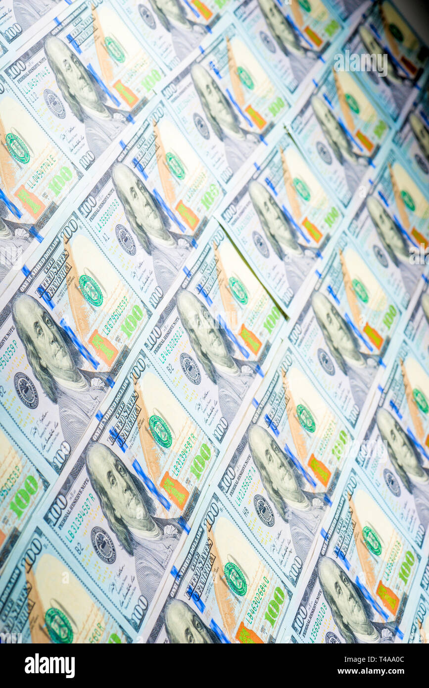100 dollar bills background hi-res stock photography and images - Alamy