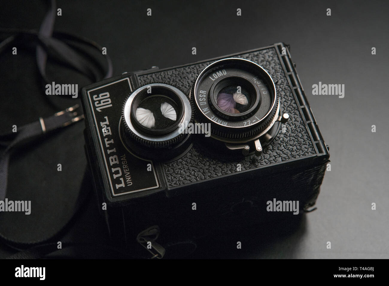 twin lens reflex film camera Stock Photo Alamy