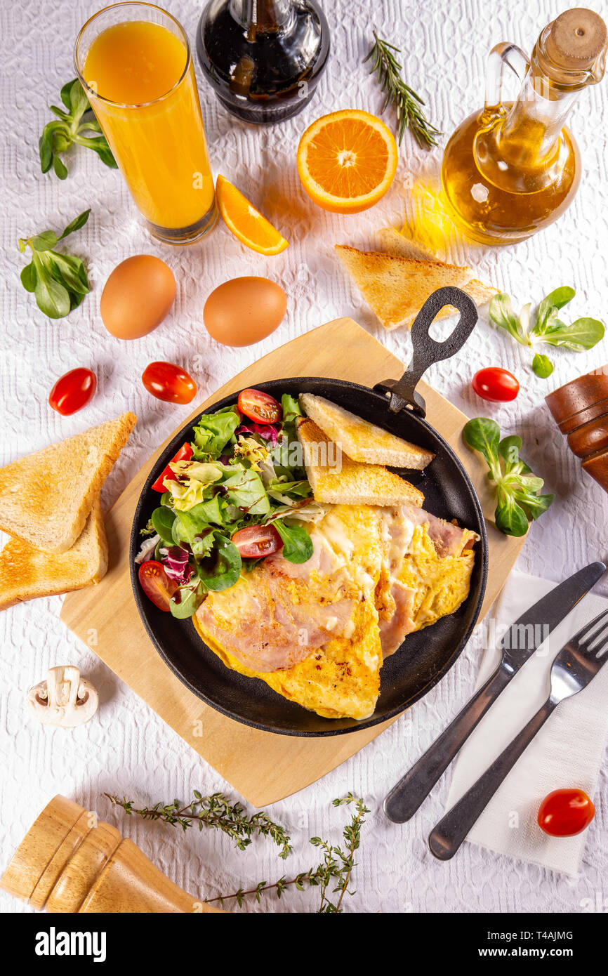 Egg omelette hires stock photography and images Alamy