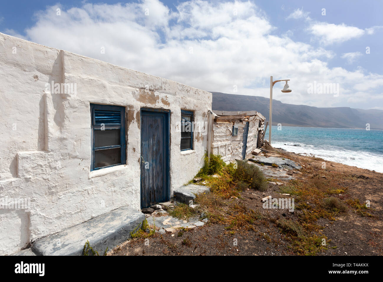 Old abandoned house on the island La Graciosa of Lanzarote Stock Photo Alamy