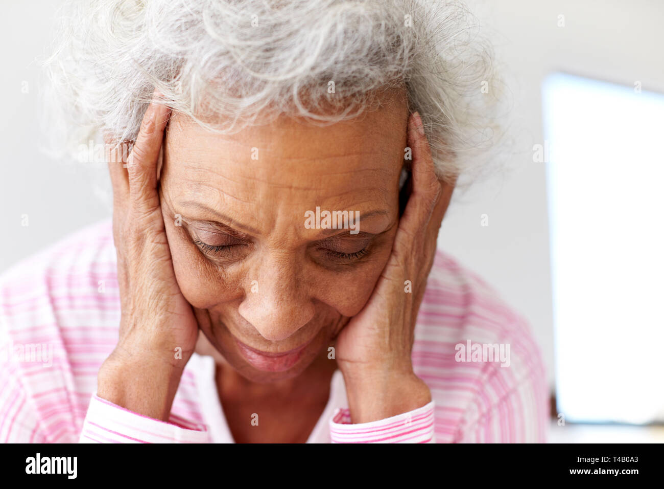 Sad depressed black female hi-res stock photography and images - Alamy