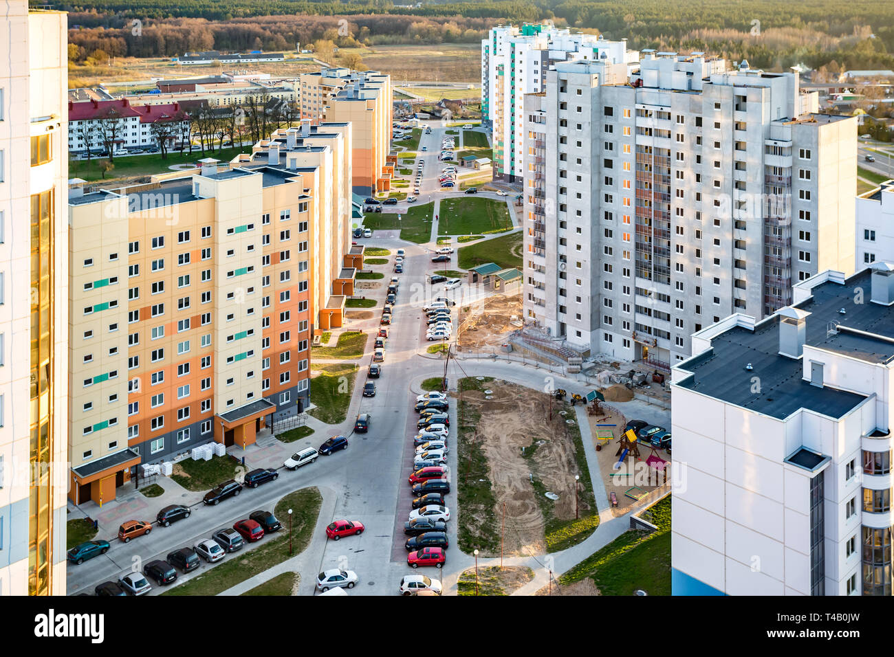 High rise building urban landscape hi-res stock photography and images ...