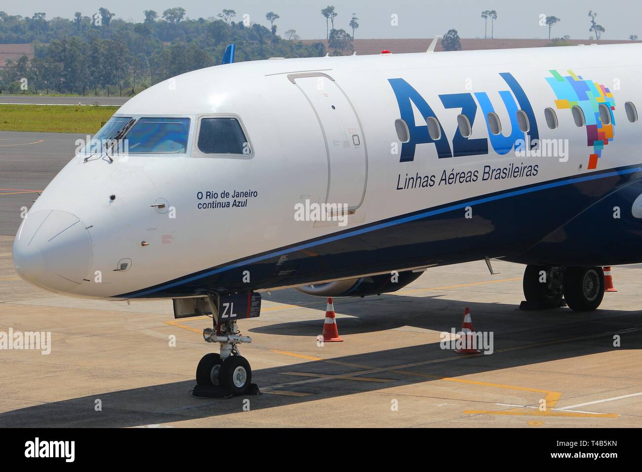 FOZ DO IGUACU, BRAZIL - OCTOBER 12, 2014: Azul Brazilian Airlines Embraer ERJ-190 at Foz do Iguacu Airport. In 2013 Azul had 17 percent of domestic ma Stock Photo