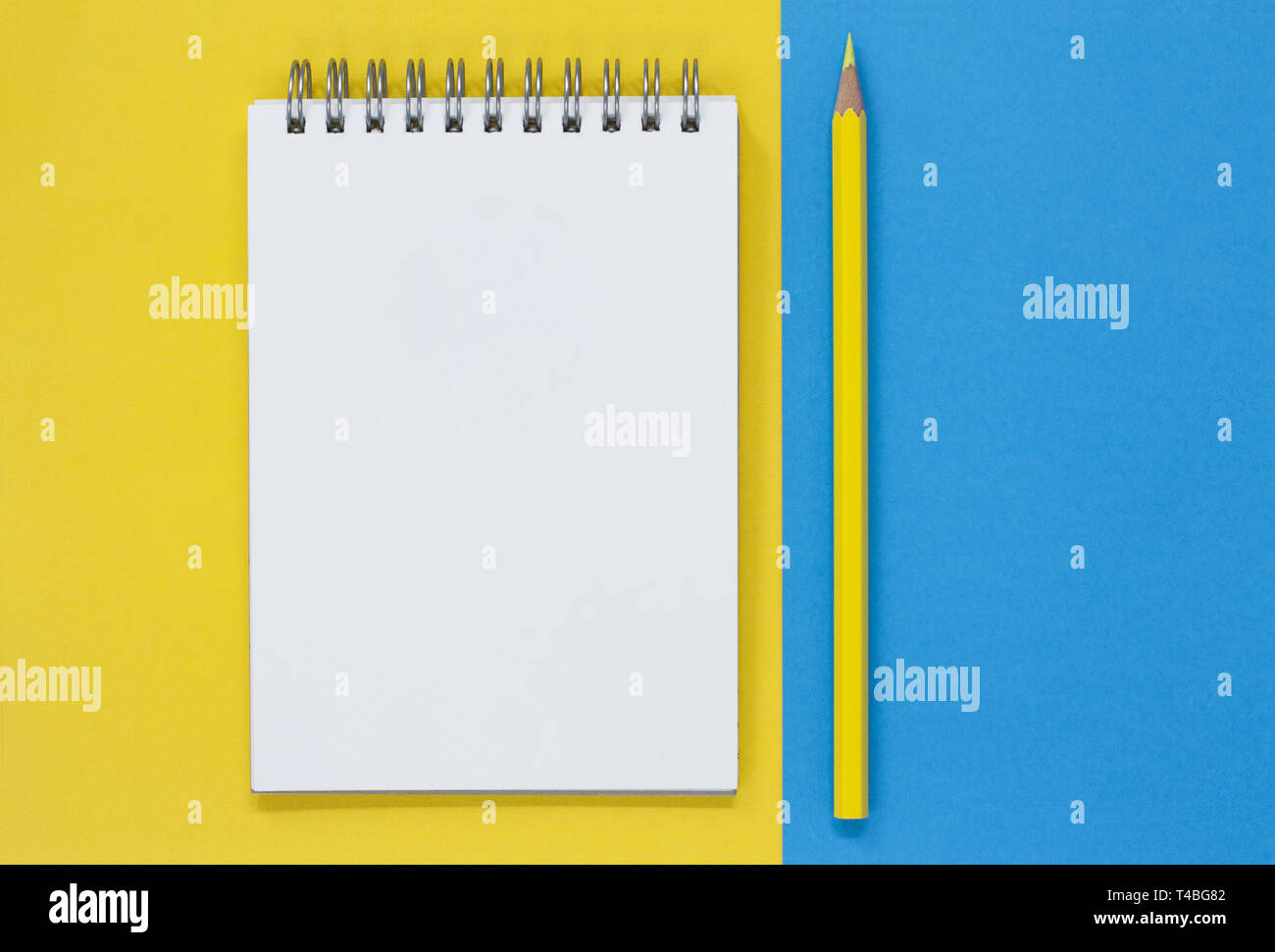 Office background blue hi-res stock photography and images - Alamy
