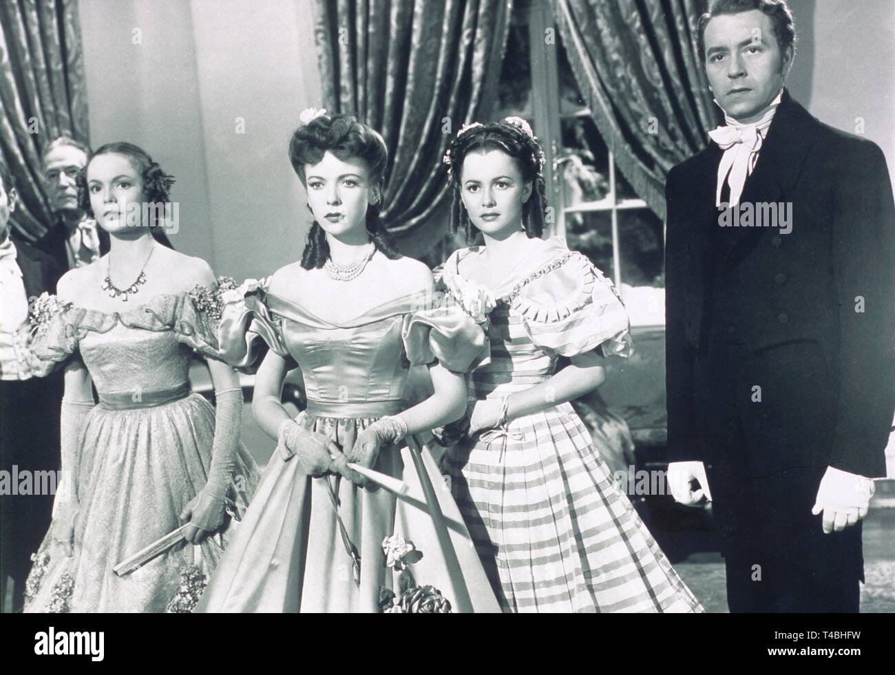 DEVOTION (1946)  NANCY COLEMAN  IDA LUPINO   OLIVIA DE HAVILLAND  PAUL HENREID  CURTIS BERNHARDT (DIR)  MOVIESTORE COLLECTION LTD Stock Photo