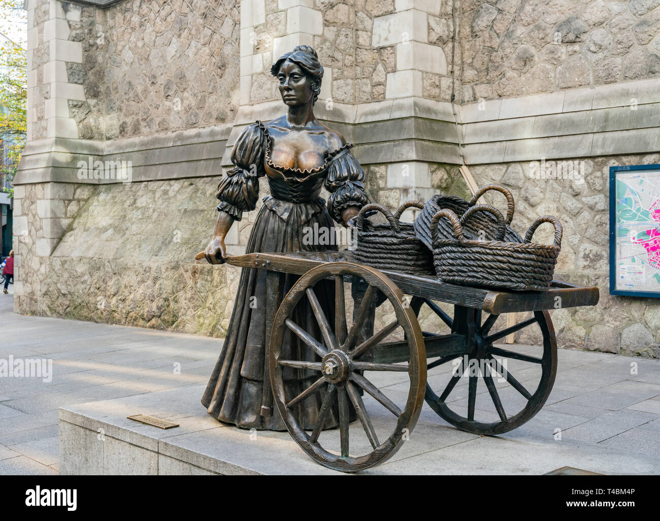 Dublin, OCT 28: Morning exterior view of the famous Molly Malone Statue ...