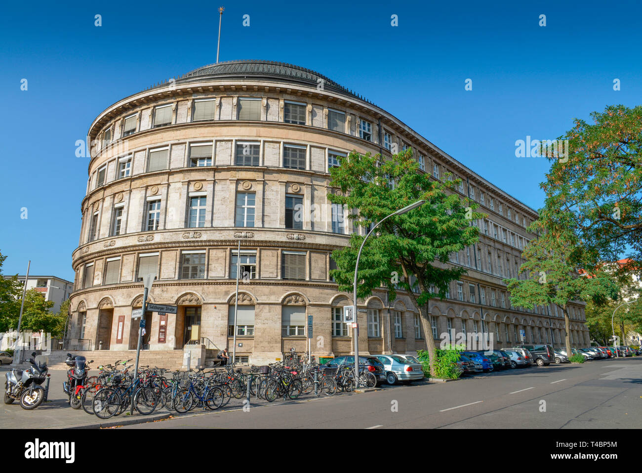 Senatsverwaltung fuer Justiz und Verbraucherschutz, Salzburger Strasse, Schoeneberg, Berlin, Deutschland Stock Photo