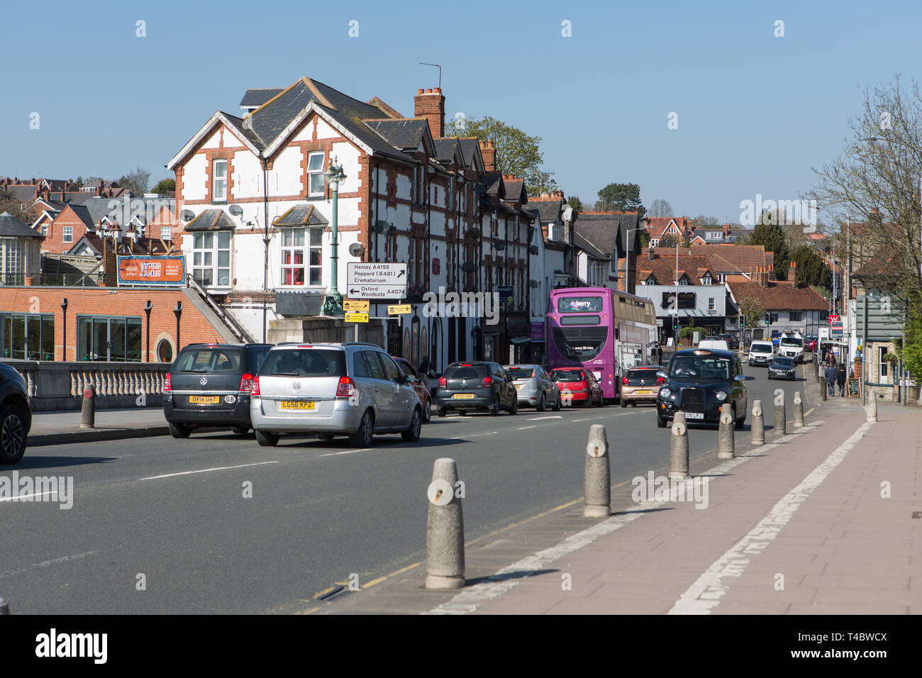 Bridge Street, Caversham looking north Stock Photo Alamy