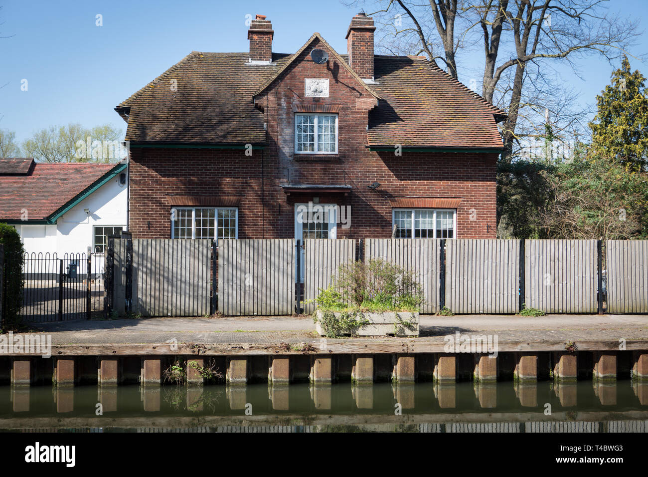 Caversham lock house hires stock photography and images Alamy