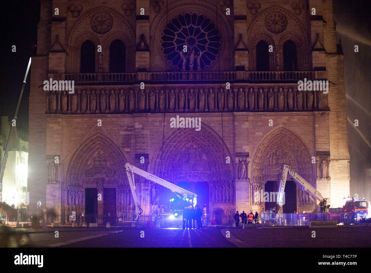 Fire at notre dame paris france stock photo alamy