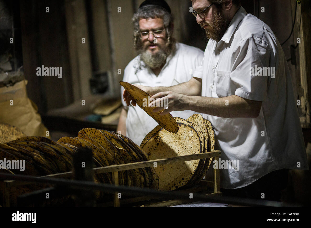 Komemiyut Israel 16th Apr 2019 Ultra Orthodox Jewish Men