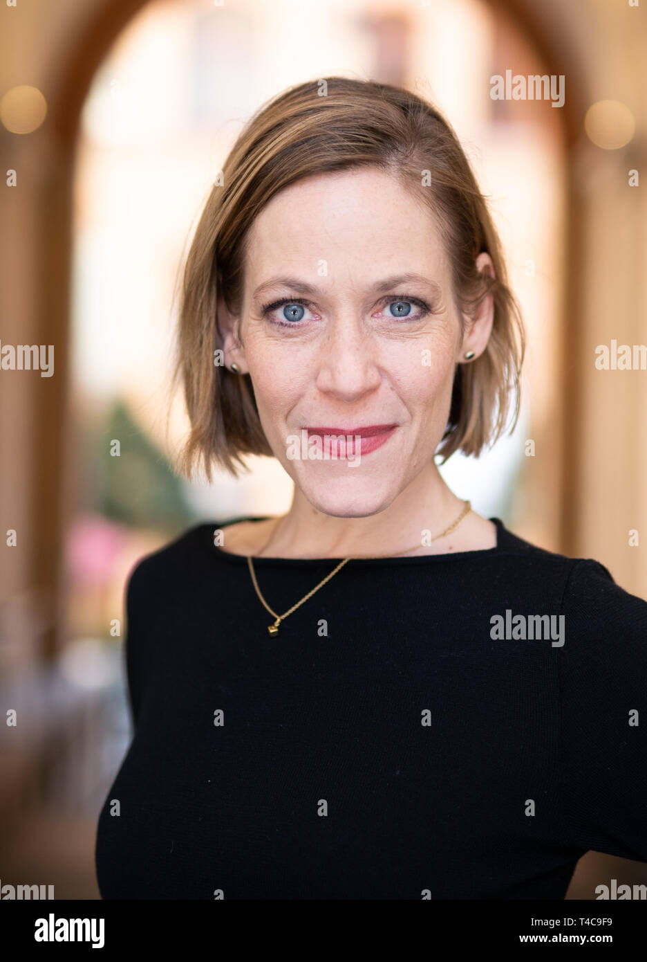 16 April 2019, Hamburg: The actress Stephanie Japp is on set during a photo shoot for the movie 'Walküre' (AT). The film is based on the novel of the same name by the Scottish author C. Russel. The film is expected to be shot until 15 May 2019 on behalf of ARD/Degeto. Photo: Daniel Reinhardt/dpa Stock Photo