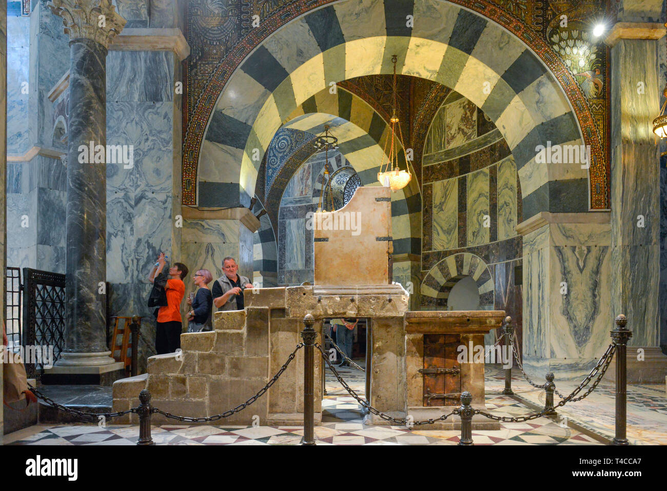 Throne aachen hi-res stock photography and images - Alamy