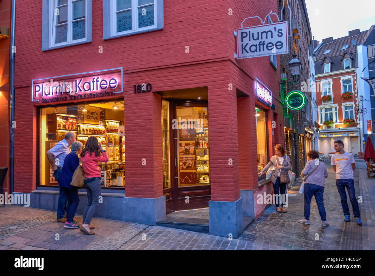 Plum's Kaffee, Koerbergasse, Altstadt, Aachen, Nordrhein-Westfalen, Deutschland Stock Photo