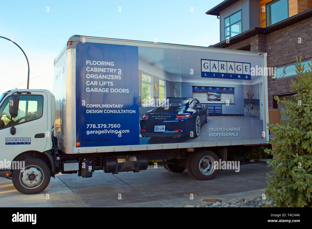 Cube Van High Resolution Stock Photography And Images Alamy