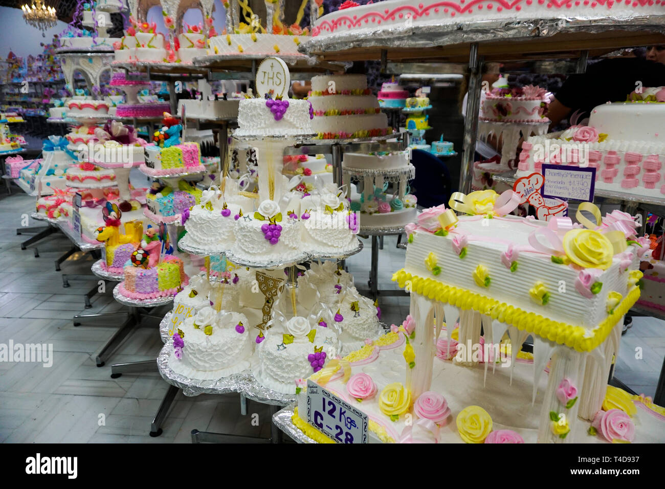 Party Cakes At Pasteleria Ideal Bakery In Mexico City Mexico Stock Photo Alamy