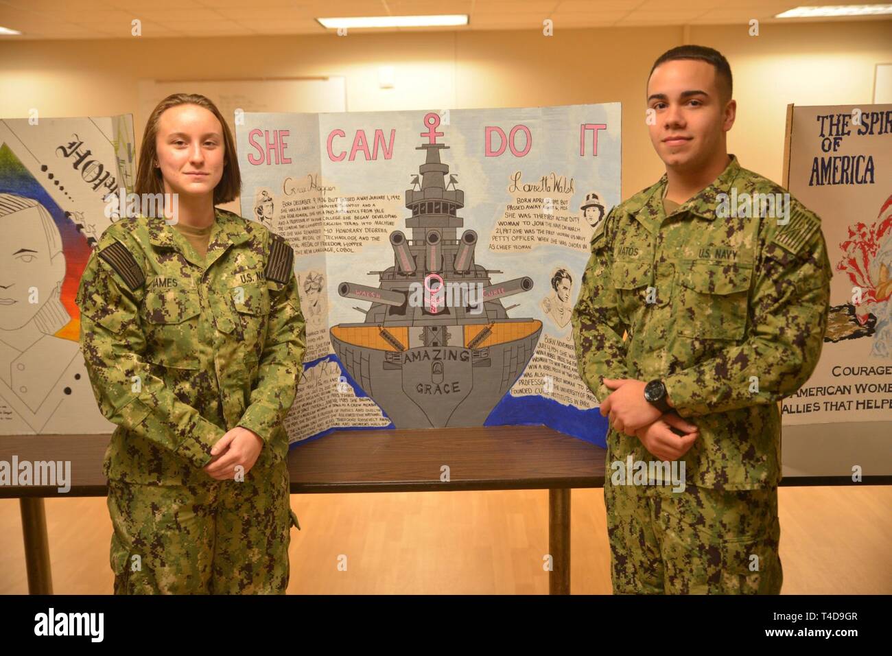 GREAT LAKES, Ill (March 21, 2019) Training Support Center Great Lakes student Sailors from the