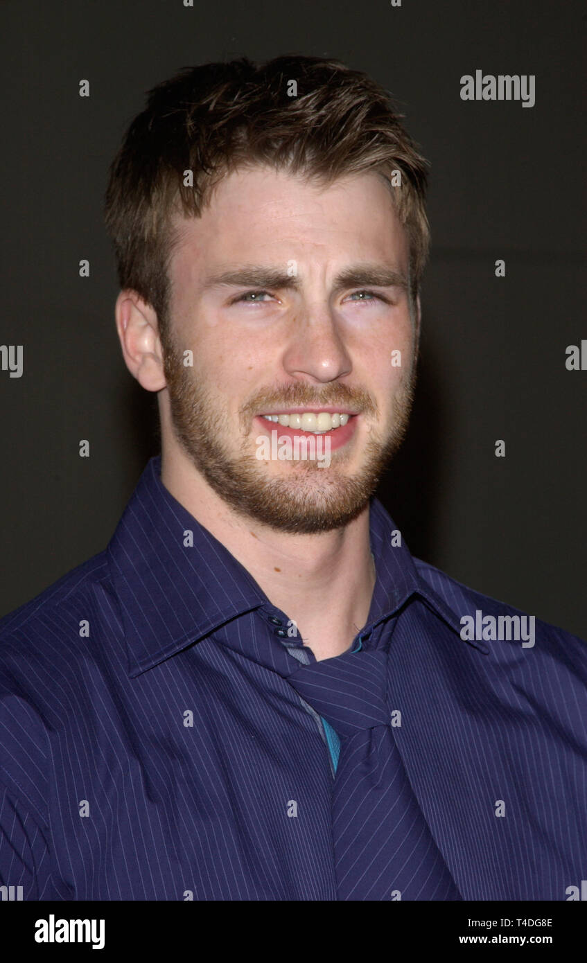 Chris evans actor 2004 hi-res stock photography and images - Alamy