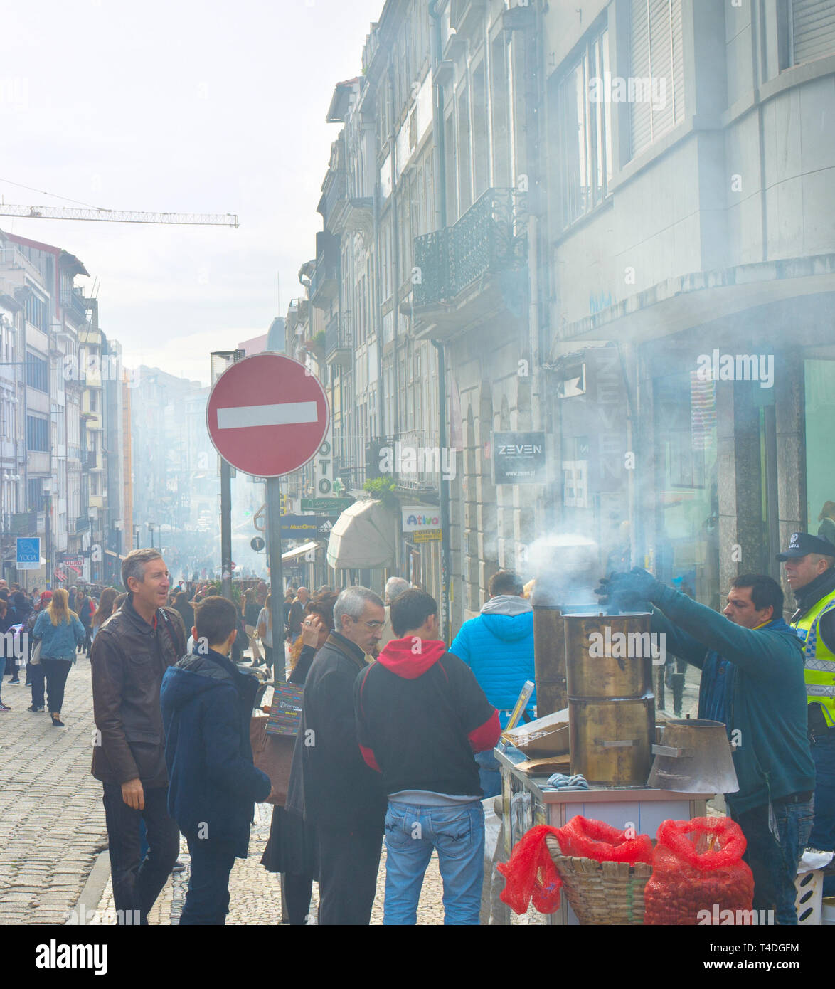 Porto main market hires stock photography and images Alamy