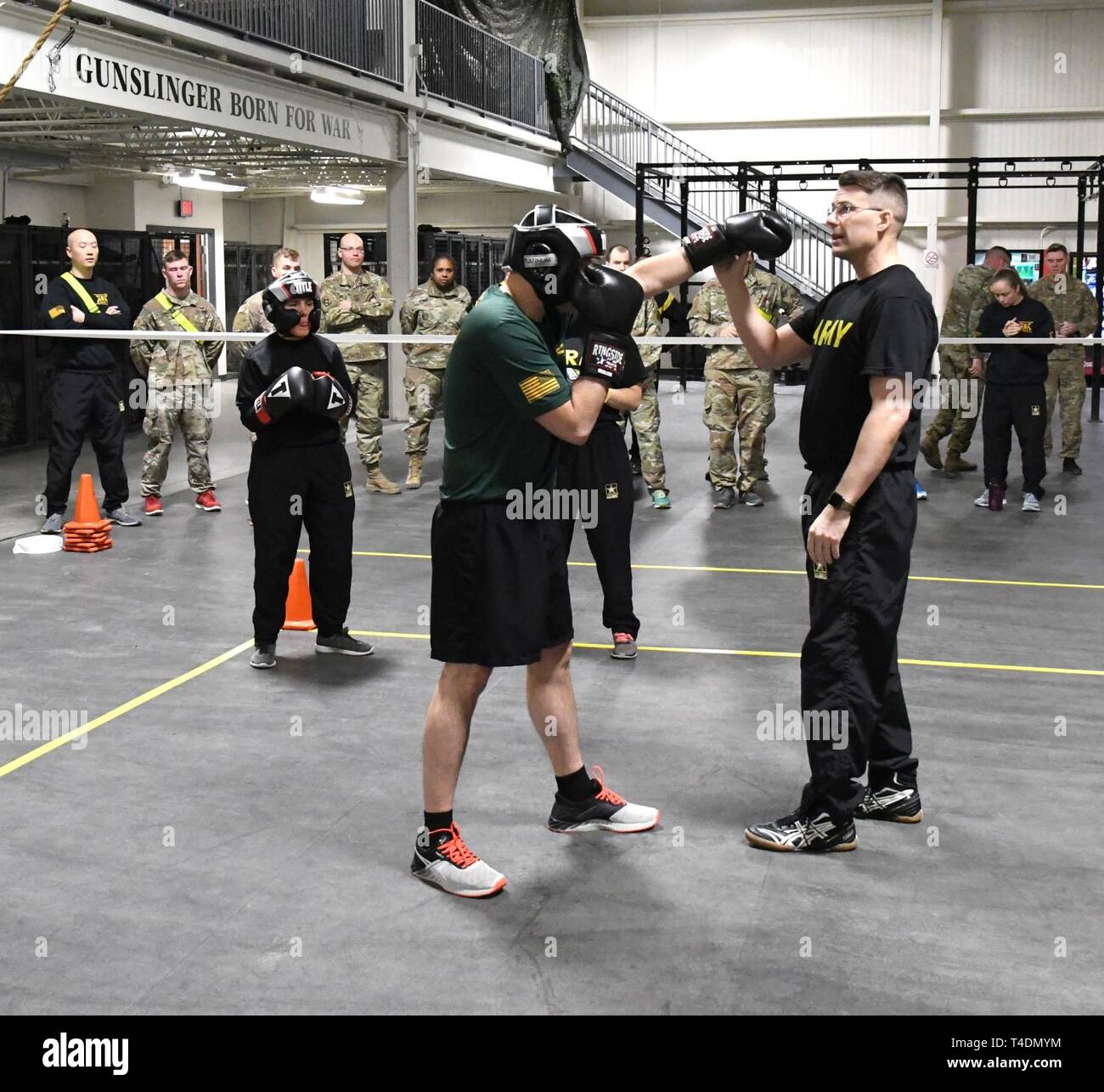 The 91st Military Police Battalion S Boxing Academy Concluded April 4 With An Exhibition Of Sorts As The Boxers Were Cheered By Dozens Of Their Peers During Their Final Evaluations The 10 Session Training